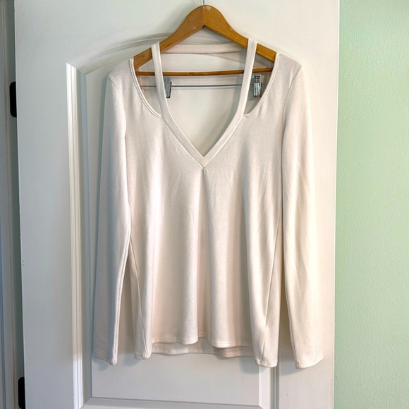 TOBI BACKLESS SHIRT! - Picture 1 of 4